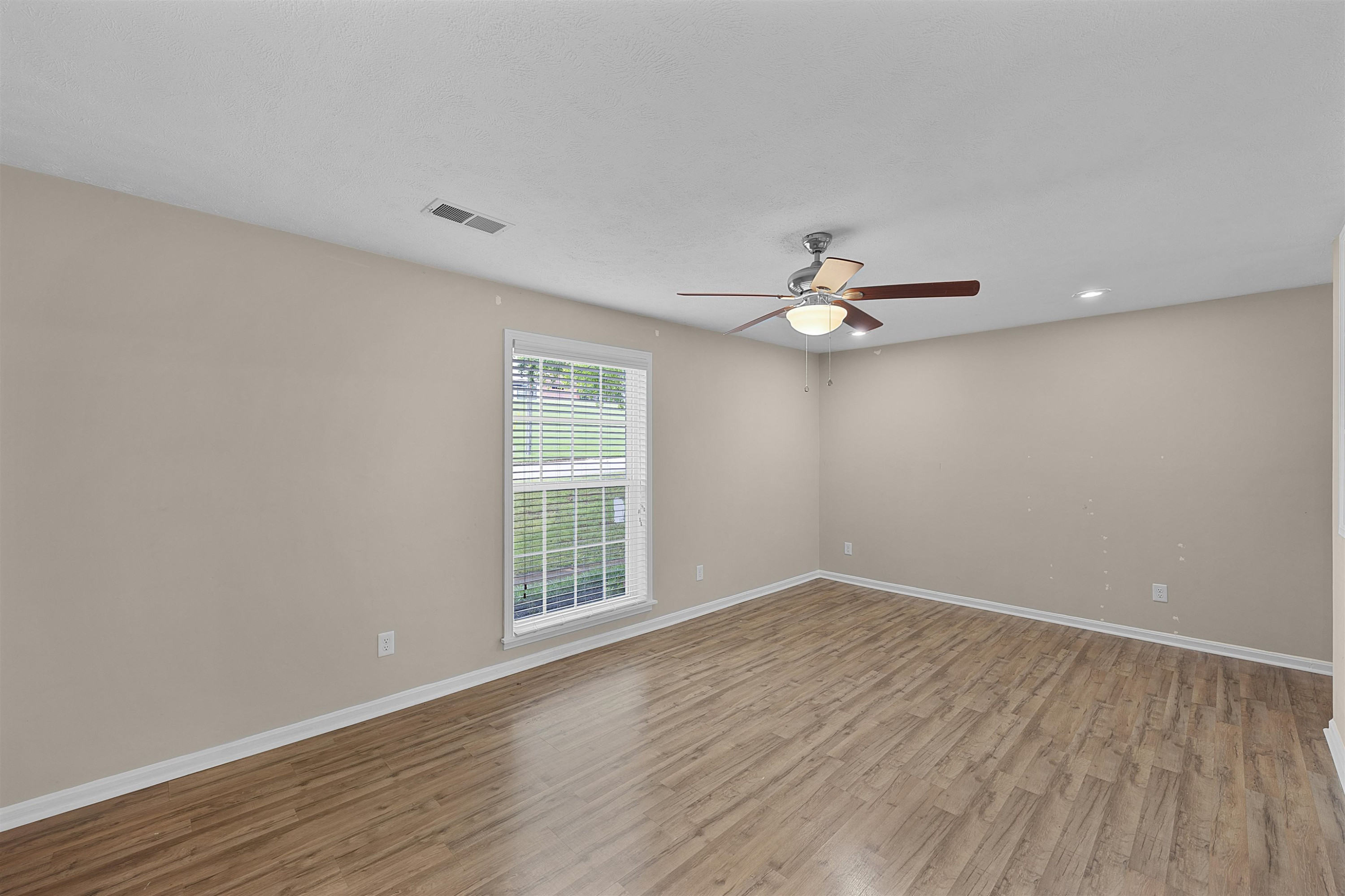 354 Wallace Road Jackson, TN 38305 - Photo 5 of 26 Photo 5