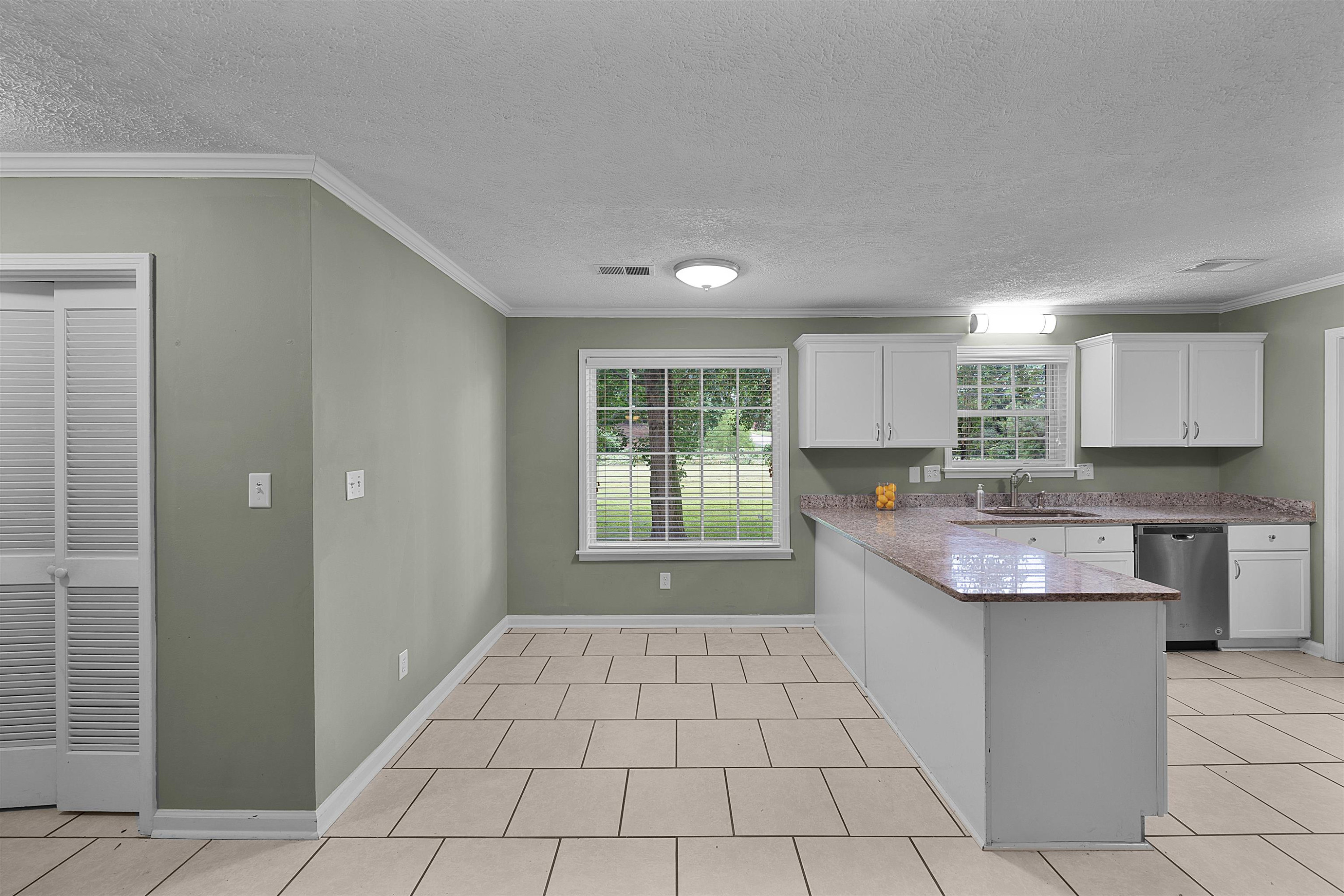 354 Wallace Road Jackson, TN 38305 - Photo 9 of 26 Photo 9