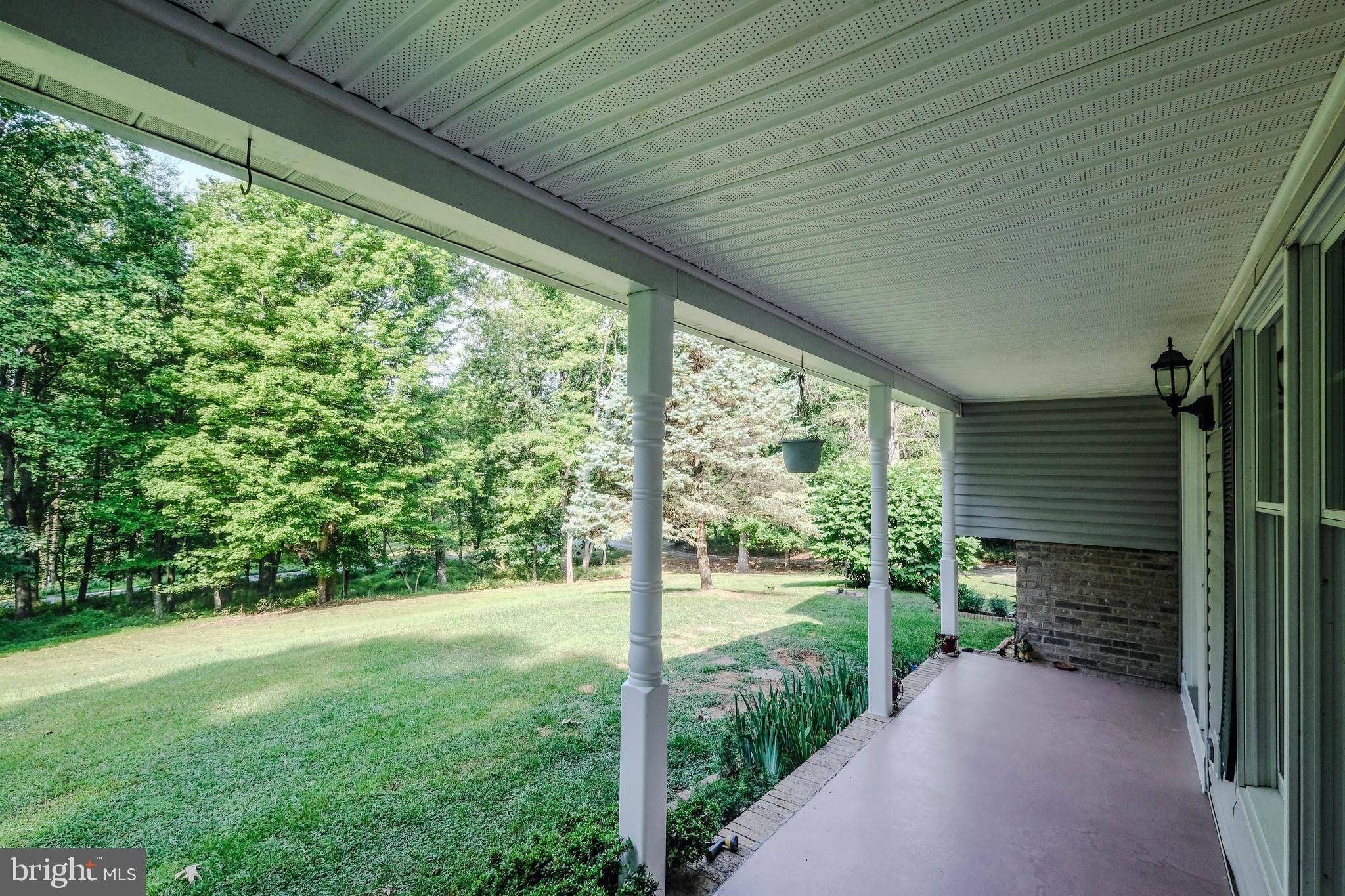 493 High Knob Road Front Royal, VA 22630 - Photo 5 of 56