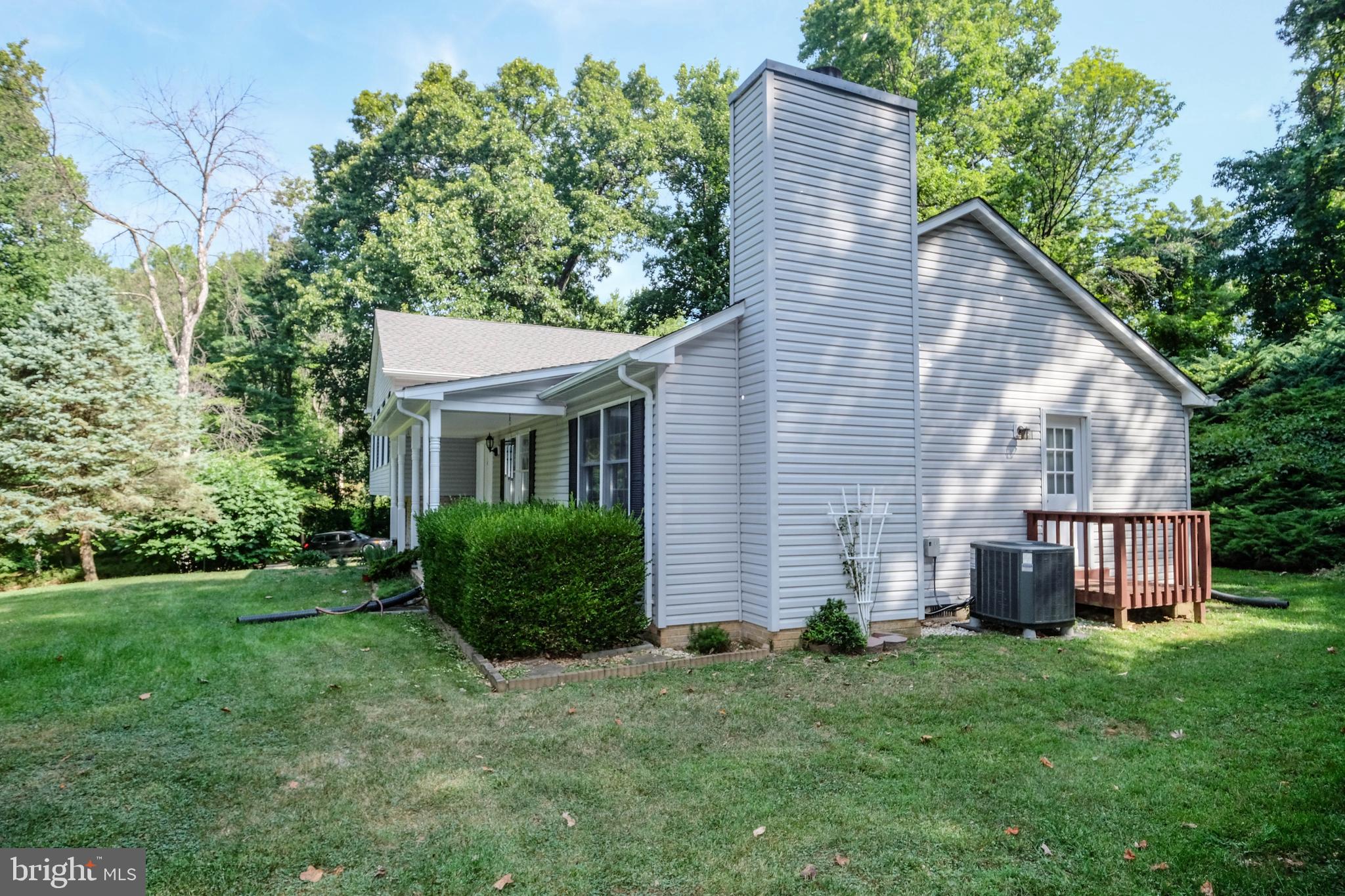 493 High Knob Road Front Royal, VA 22630 - Photo 6 of 56