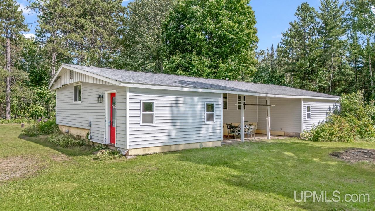 4824 Highway 2 Florence, WI 54121 - Photo 1 of 21