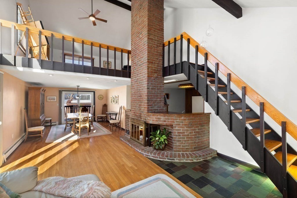 4 Hanford Road Stoneham, MA 02180 - Photo 2 of 38 Gallery Image 2