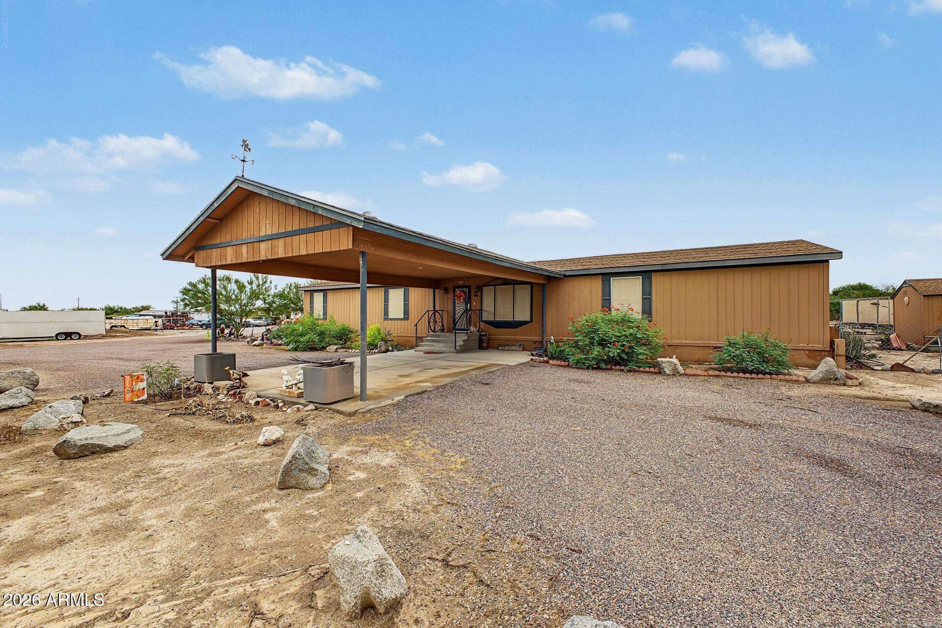 12027 South Dean Road Buckeye, AZ 85326 - Photo 22 of 57 CIRCLE DRIVEWAYS