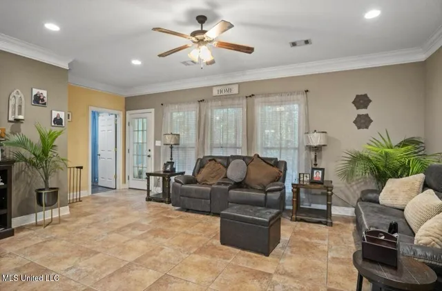 $274,990 | 77 Canal Drive, Hattiesburg, MS 39402