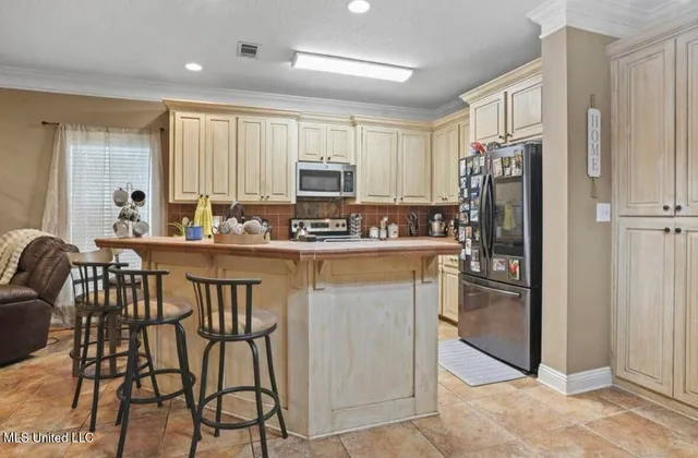 $274,990 | 77 Canal Drive, Hattiesburg, MS 39402