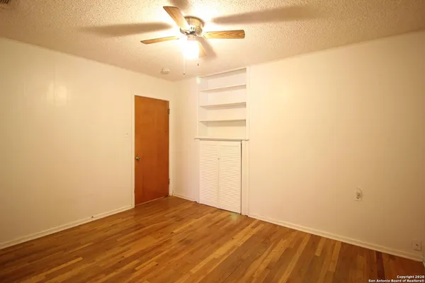 $1,450 | 314 East Glenview Drive, San Antonio, TX 78201