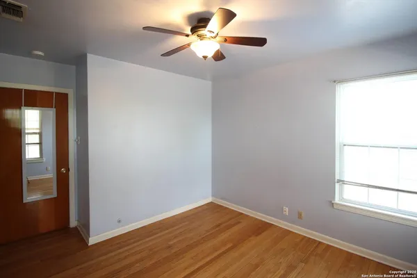 $1,450 | 314 East Glenview Drive, San Antonio, TX 78201