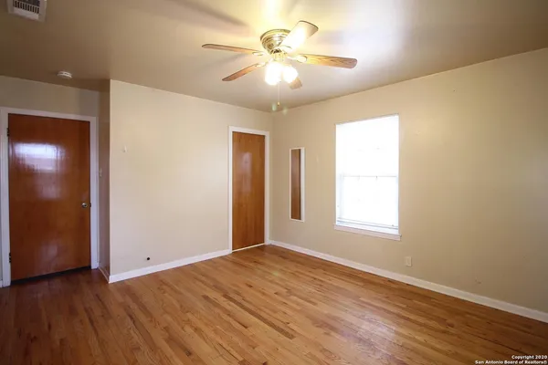 $1,450 | 314 East Glenview Drive, San Antonio, TX 78201