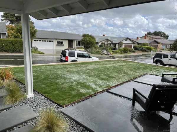 a view of an outdoor space