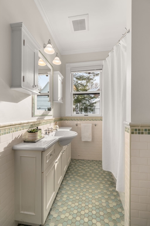 20 Rice Street Newton, MA 02459 - Photo 25 of 36