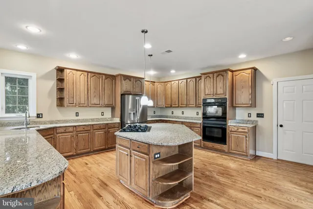 $949,900 | 9084 Acadia Park Drive, Bristow, VA 20136