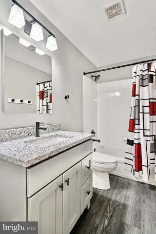 $949,900 | 9084 Acadia Park Drive, Bristow, VA 20136