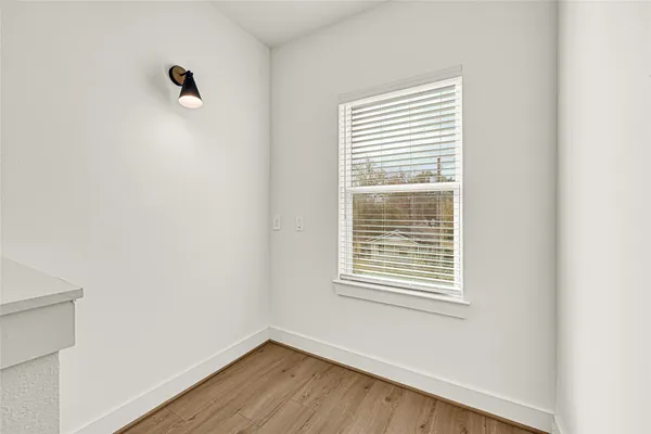 $2,300 | 1405 East 33rd Street, Unit A, Houston, TX 77022