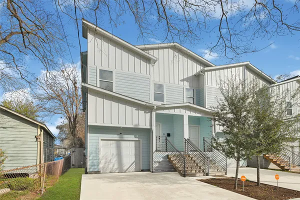 $2,300 | 1405 East 33rd Street, Unit A, Houston, TX 77022