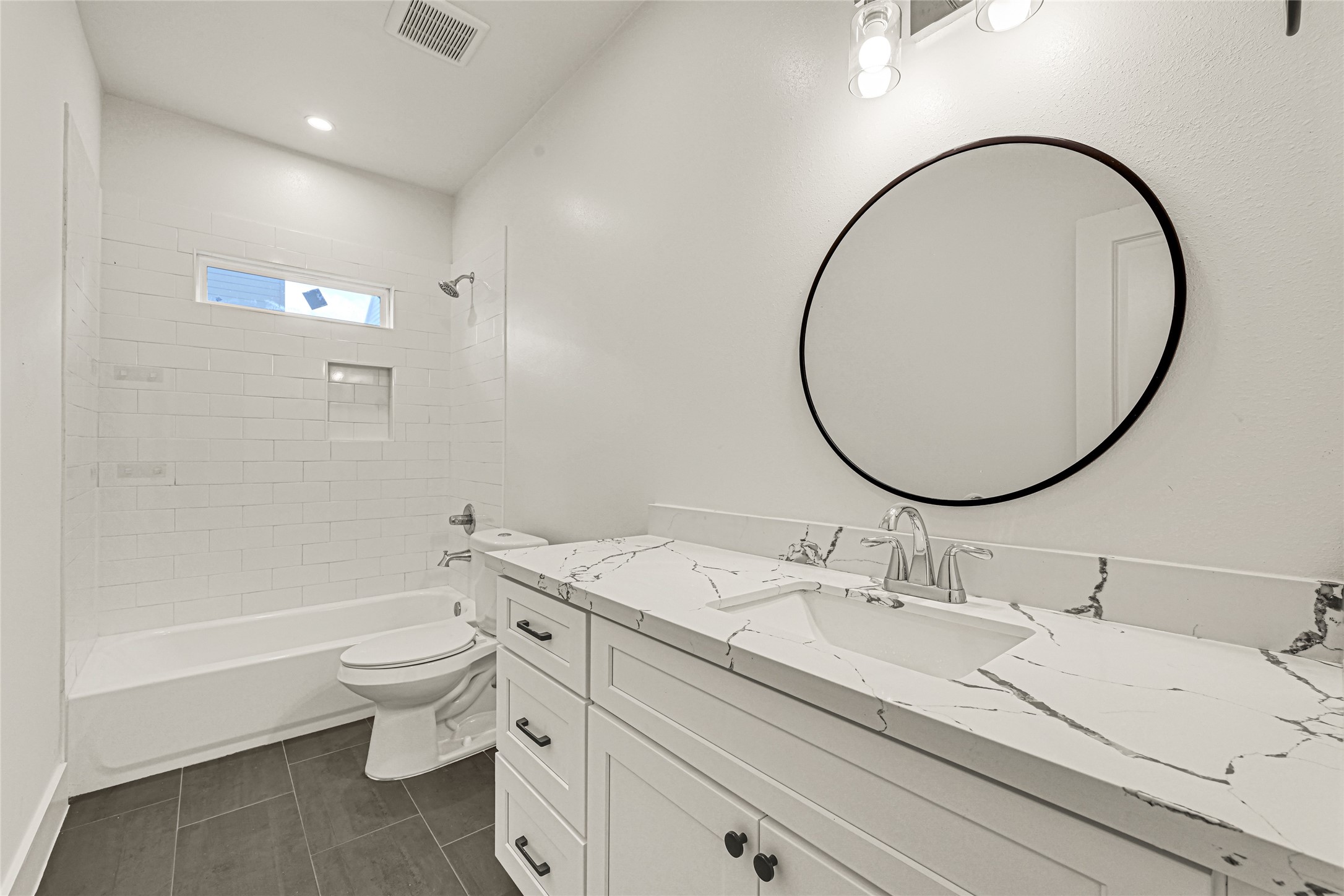 1405 East 33rd Street, Unit A Houston, TX 77022 - Photo 24 of 28