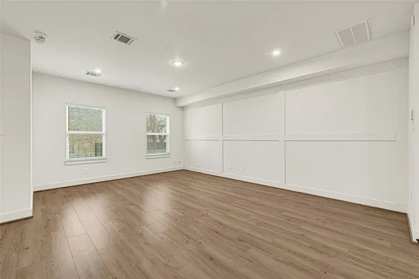 $2,300 | 1405 East 33rd Street, Unit A, Houston, TX 77022