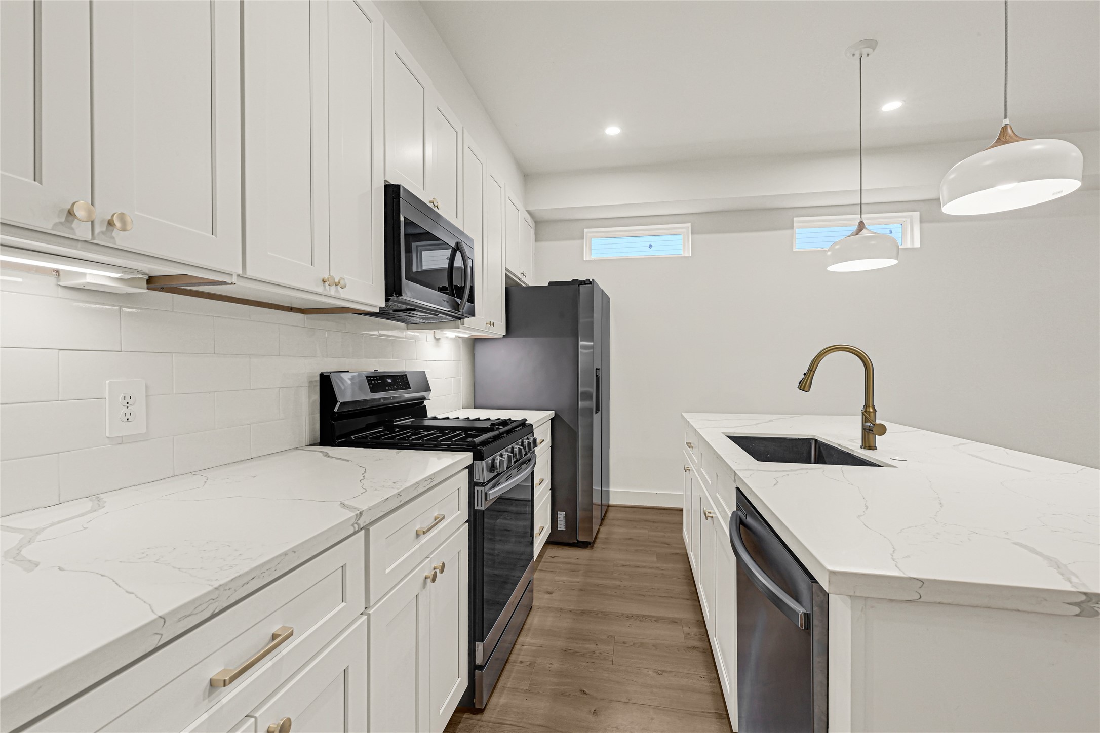 1405 East 33rd Street, Unit A Houston, TX 77022 - Photo 10 of 28