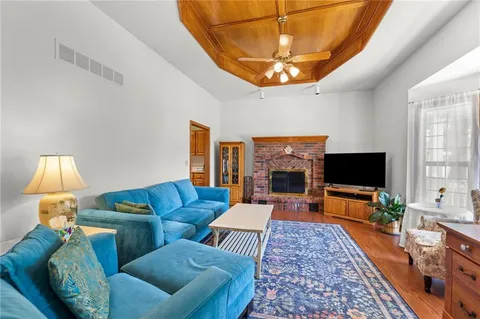 $375,000 | 1604 Southwest Jeffrey Court, Lee's Summit, MO 64081