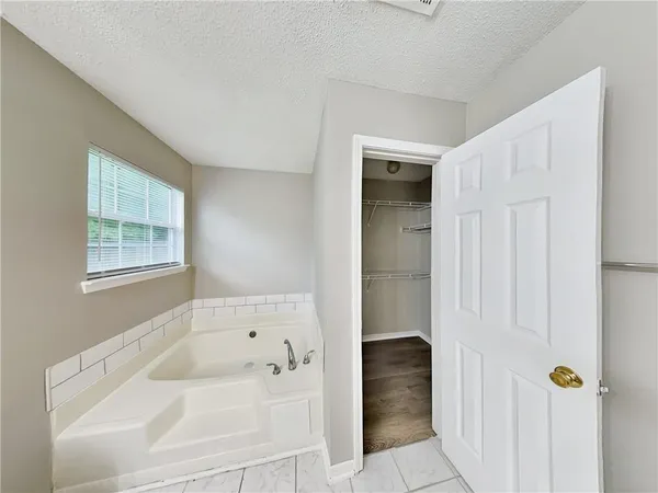 $1,725 | 276 Village Drive, McDonough, GA 30253