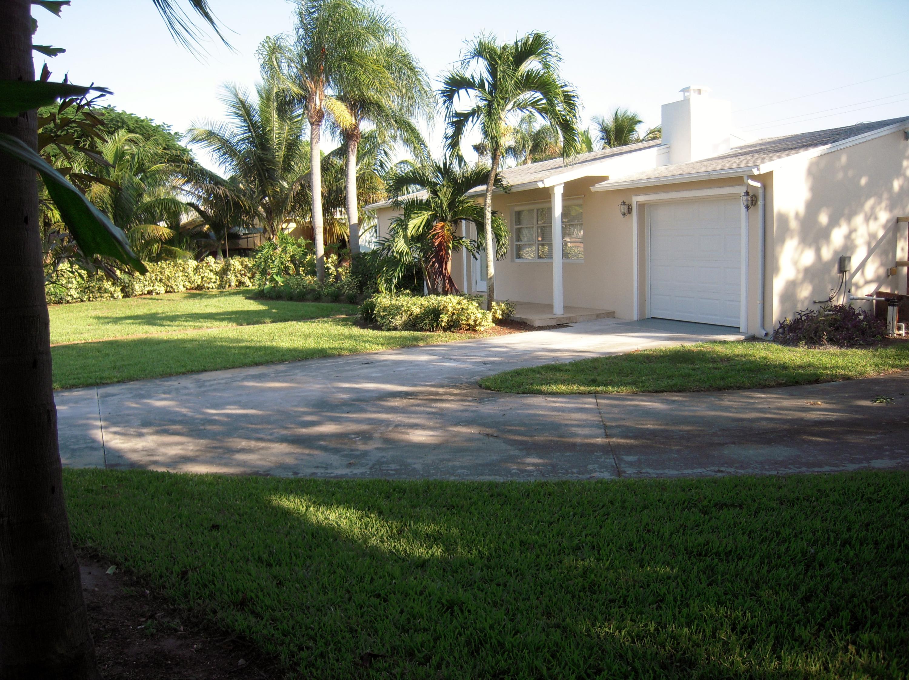 386 Gregory Road West Palm Beach, FL 33405 - Photo 18 of 21 007
