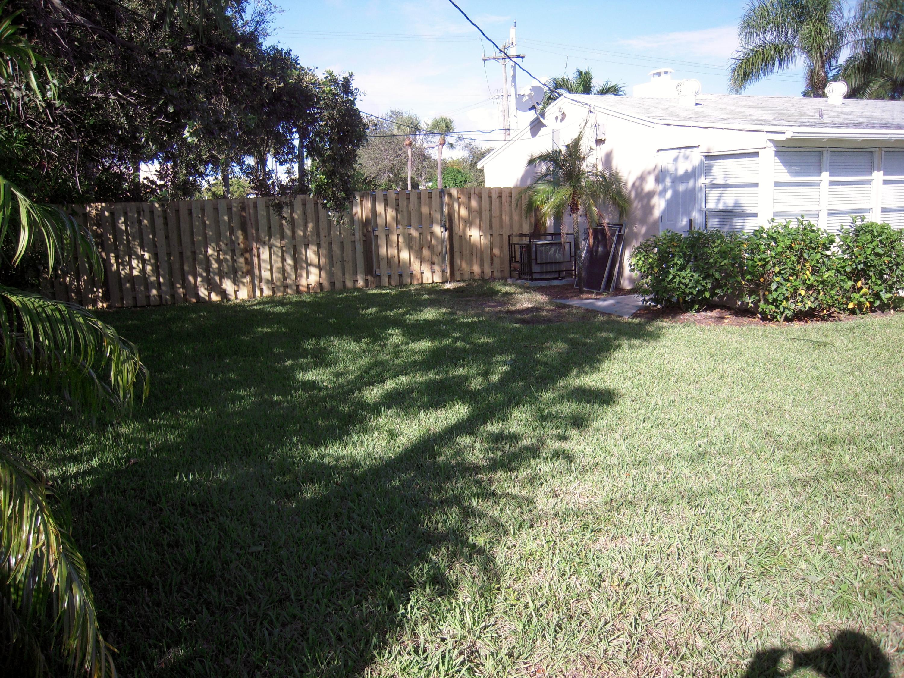 386 Gregory Road West Palm Beach, FL 33405 - Photo 20 of 21 386 Gregory Back yard 004