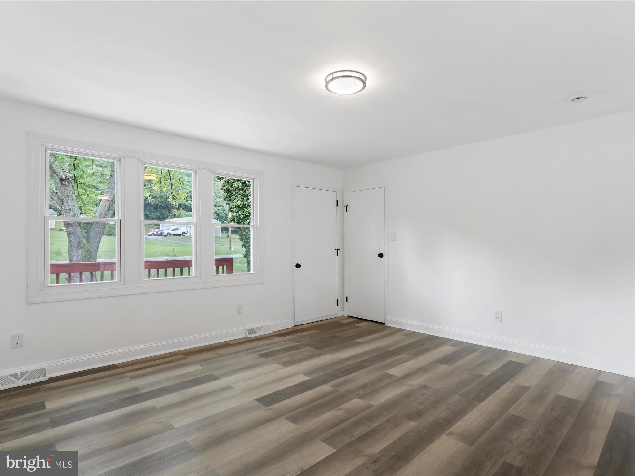 11905 Boyd Road Clear Spring, MD 21722 - Photo 9 of 39 Family Room