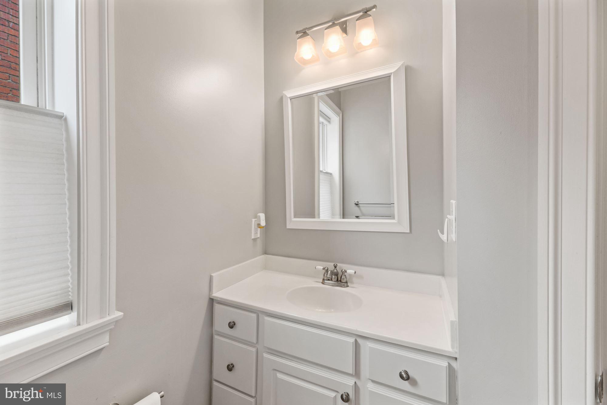 332 10th Street Northeast Washington, DC 20002 - Photo 13 of 32 Gallery Image 13