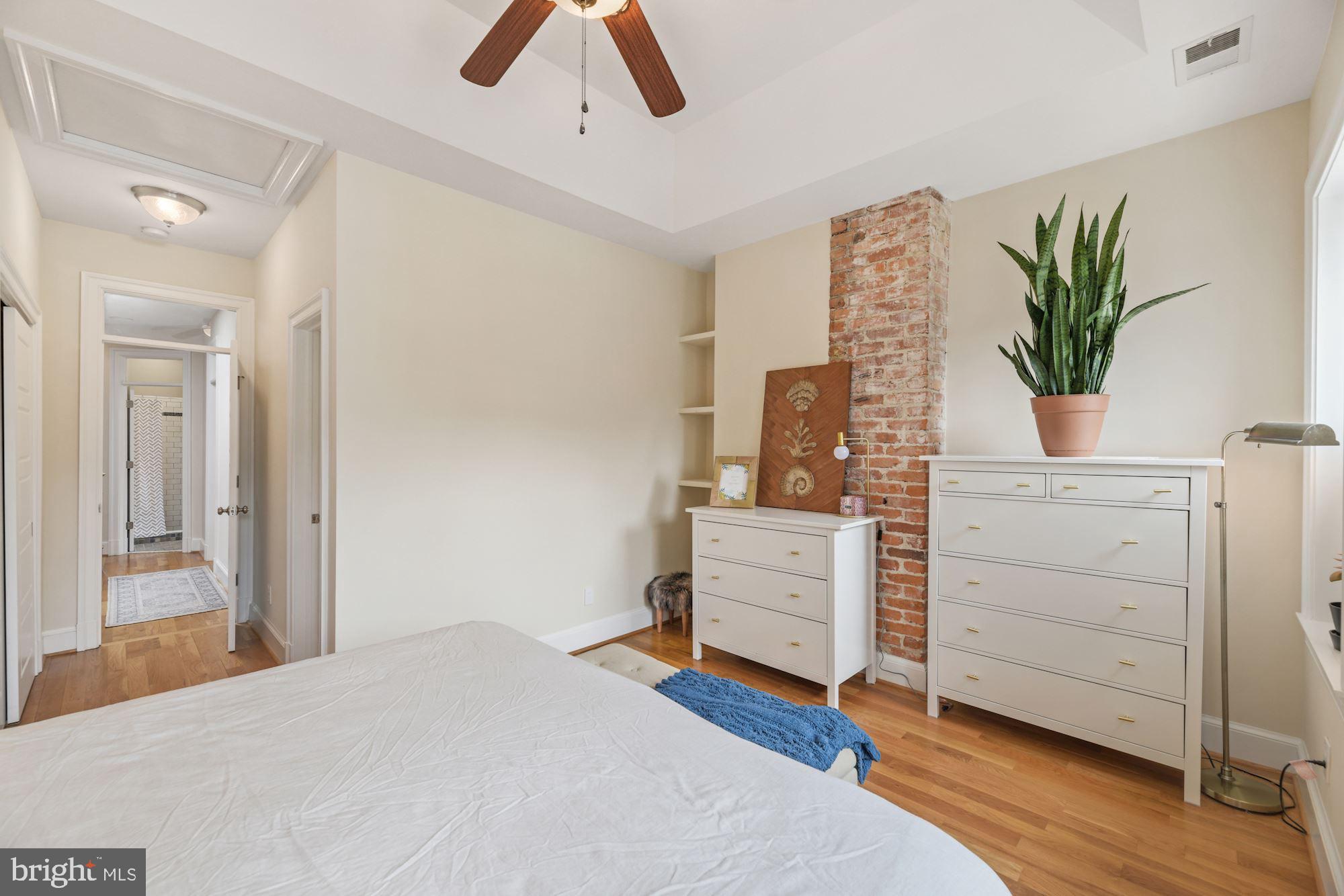 332 10th Street Northeast Washington, DC 20002 - Photo 9 of 32 Gallery Image 9