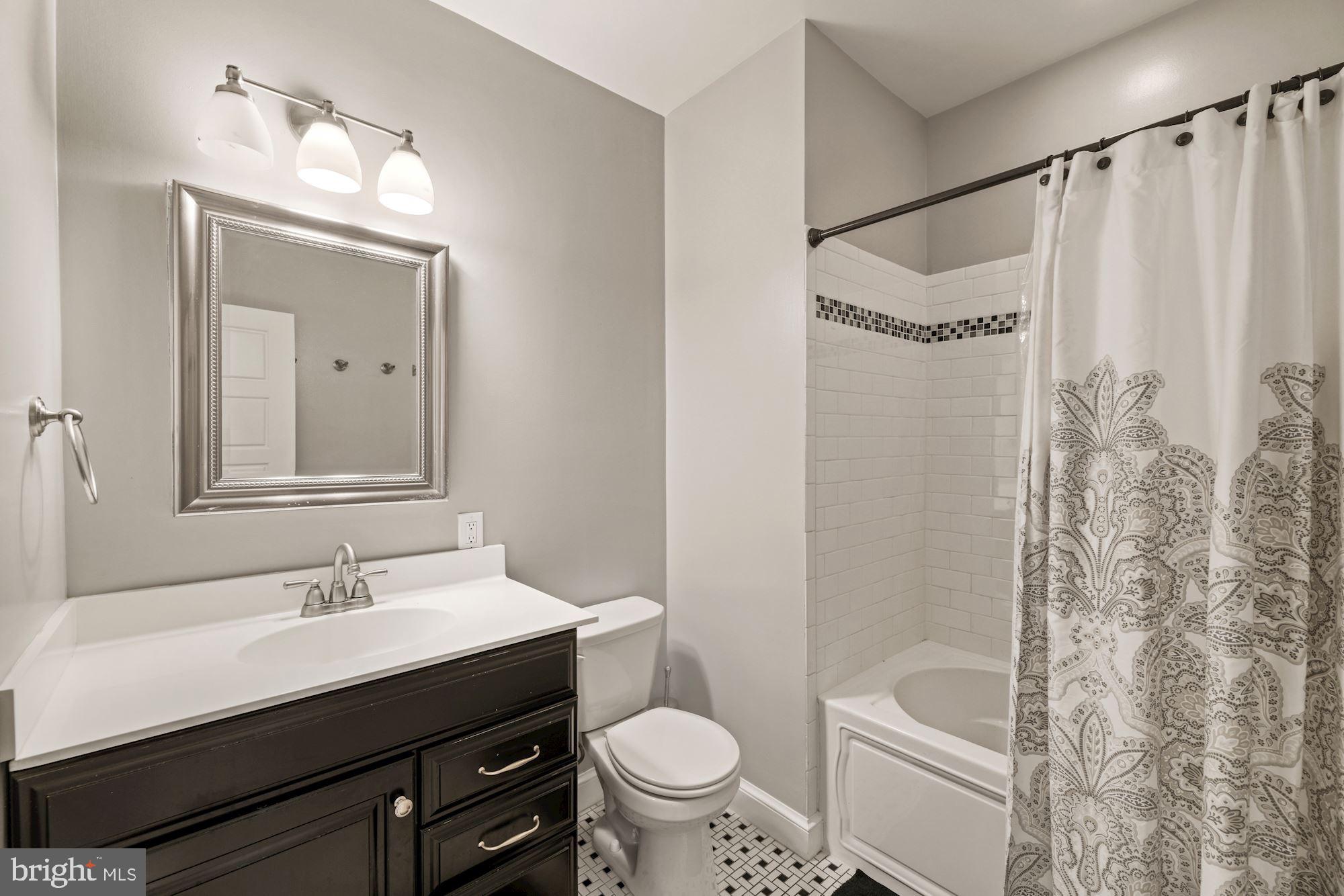 332 10th Street Northeast Washington, DC 20002 - Photo 10 of 32 Gallery Image 10