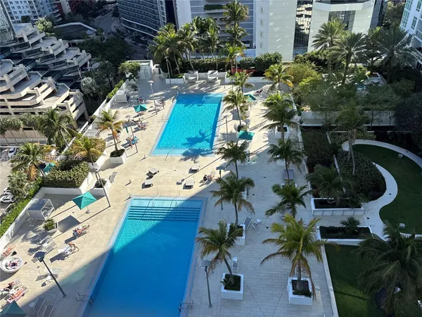 $4,200 | 950 Brickell Bay Drive, Unit 2007, Miami, FL 33131
