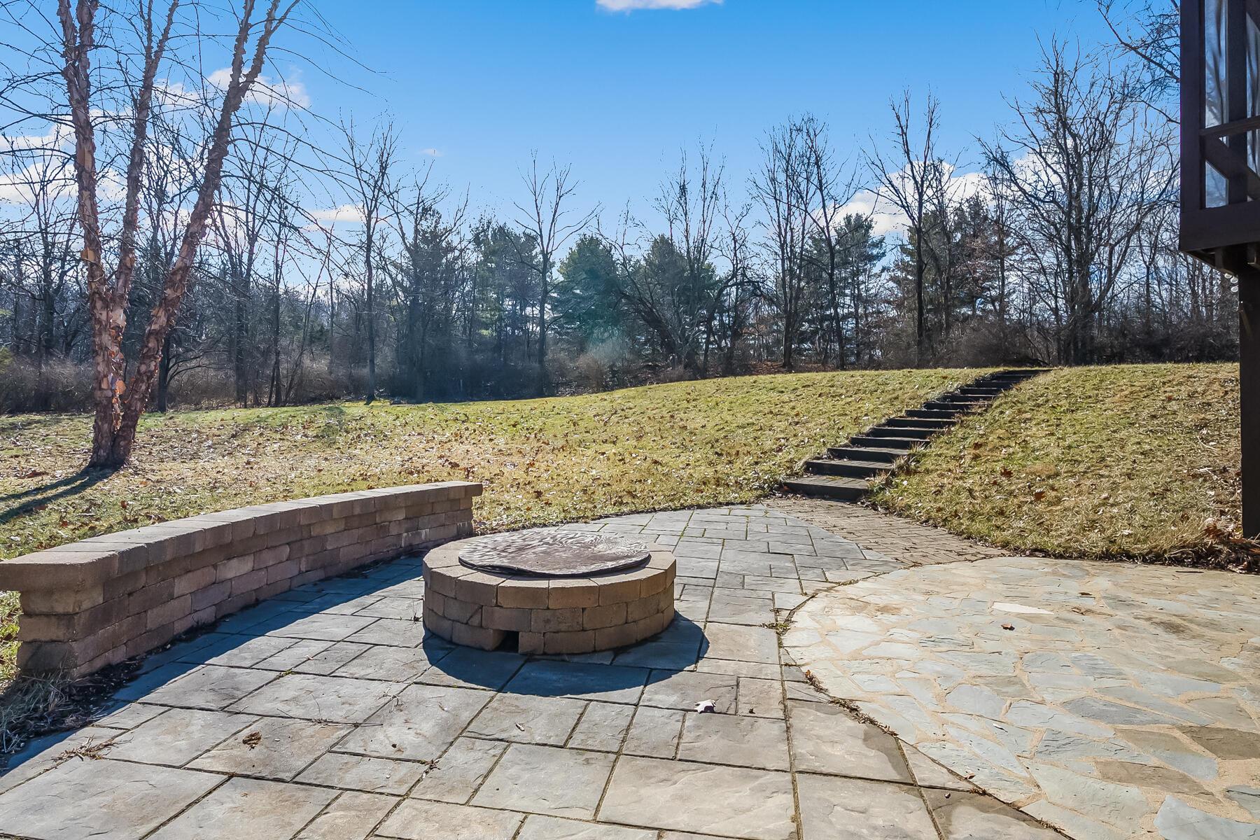 7753 Merchant Road Powell, OH 43065 - Photo 12 of 58 12-web-or-mls-7753 Merchant Rd-112