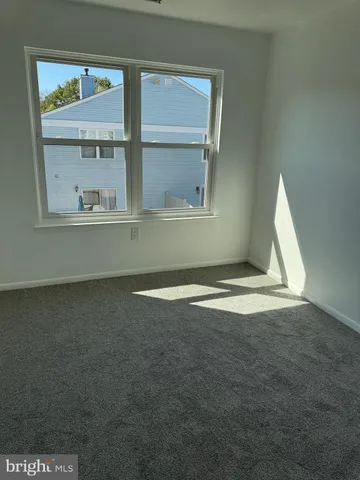 a view of empty room with window