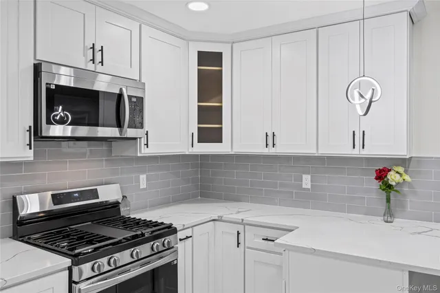 $649,000 | 201 Hilltop Drive, Brentwood, NY 11717