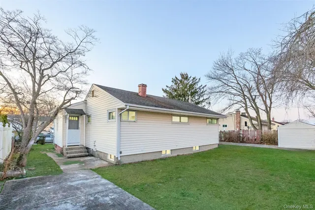 $649,000 | 201 Hilltop Drive, Brentwood, NY 11717