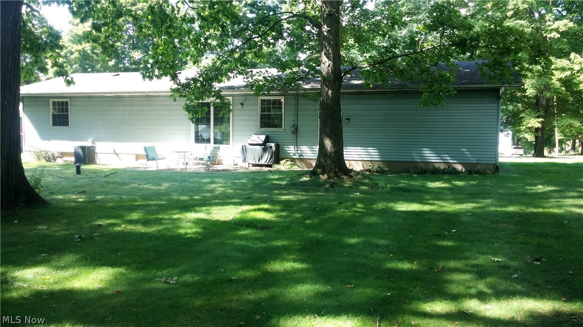 5755 Nolley Road Akron, OH 44319 - Photo 3 of 17