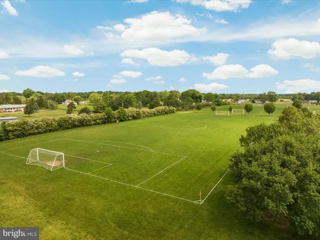 a view of a tennis court