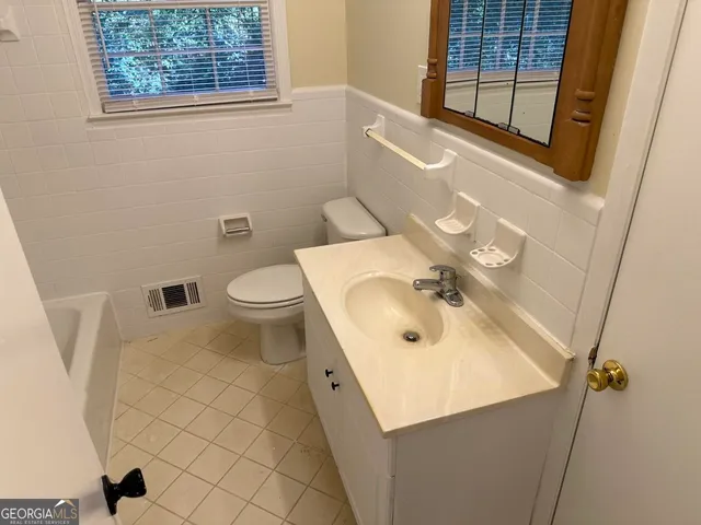 $1,795 | 7 Elaine Drive, Newnan, GA 30263