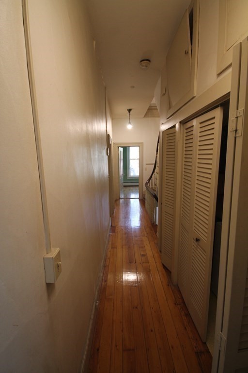 52 Mattoon Street Springfield, MA 01105 - Photo 16 of 29 a view of gallery