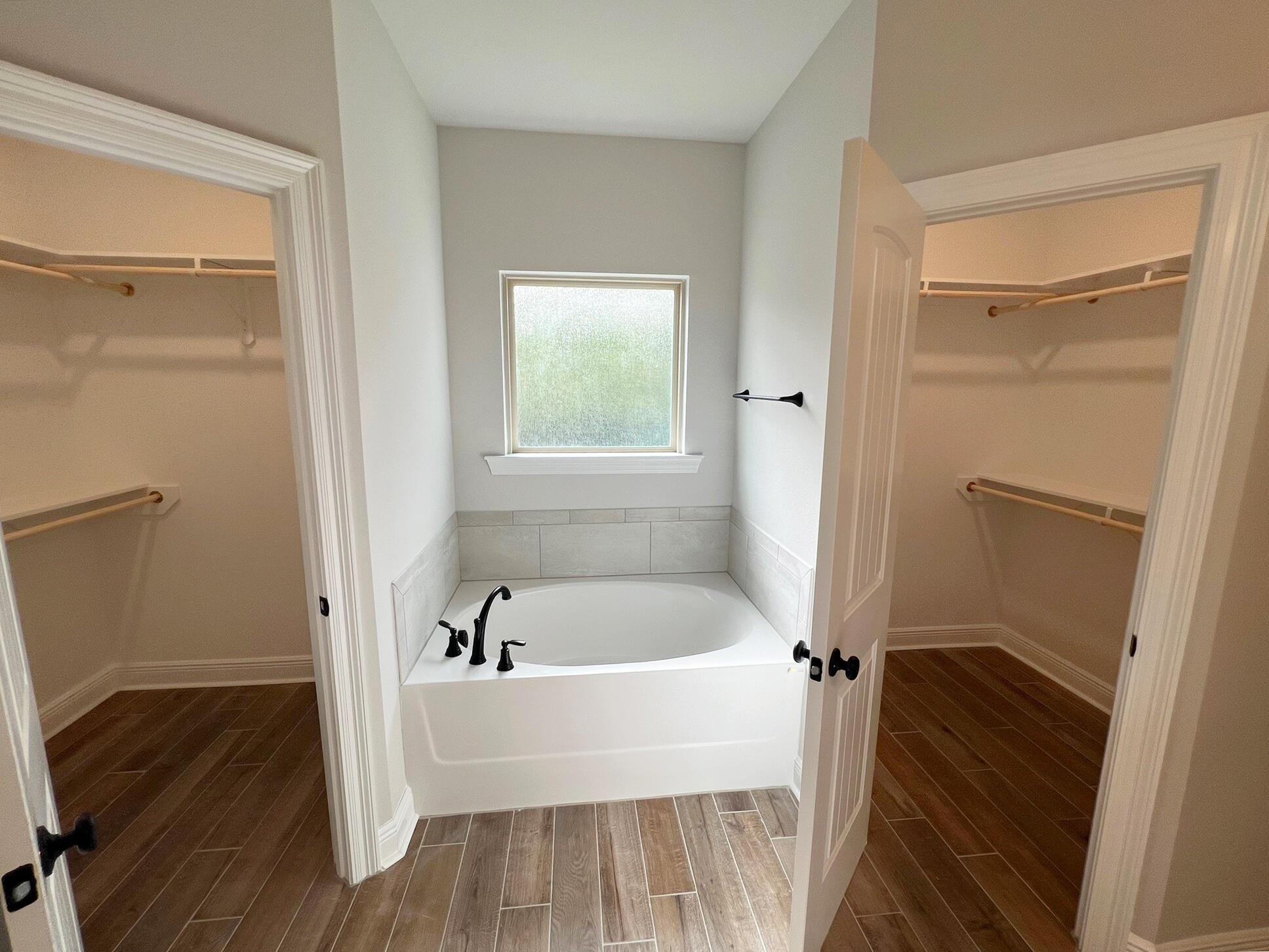 68 Apollo Avenue Freeport, FL 32439 - Photo 10 of 13 primary closet