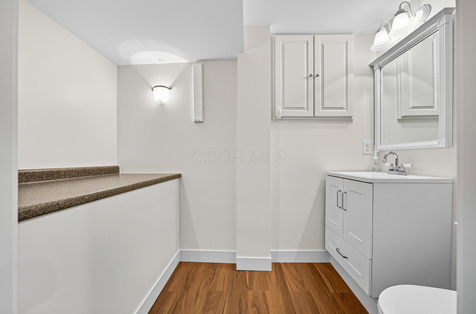 3804 Mountview Road Columbus, OH 43220 - Photo 39 of 60 Half Bath