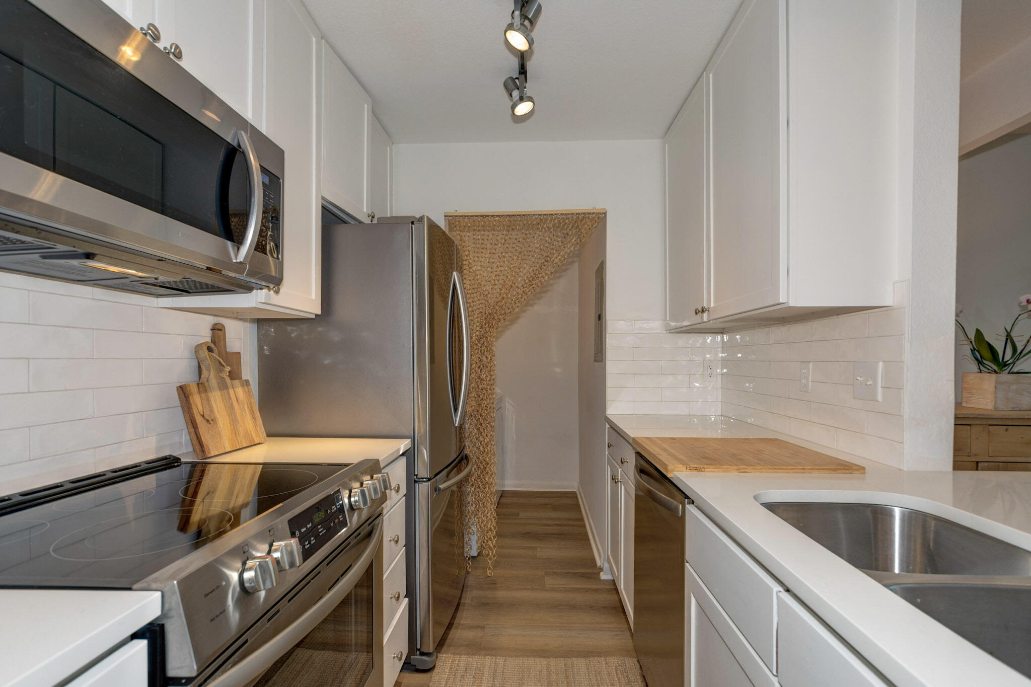272 Alexandra Drive, Unit 1 Mount Pleasant, SC 29464 - Photo 9 of 30 7-DSC_6422_3_4_5_6