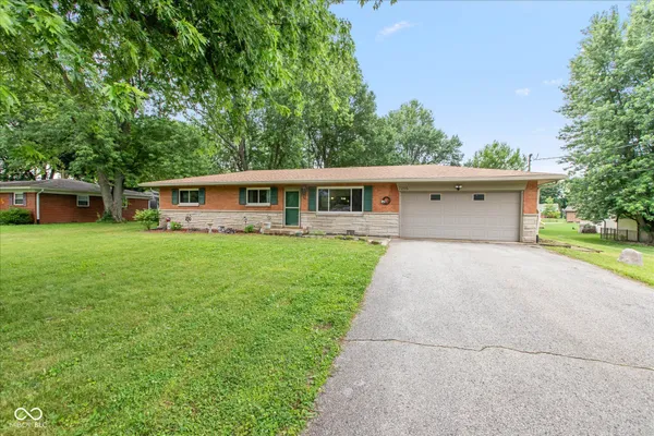 $280,000 | 7205 East County Road 200 North, Avon, IN 46123