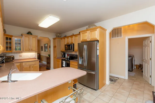 $525,000 | 181 James Drive, West End, NC 27376