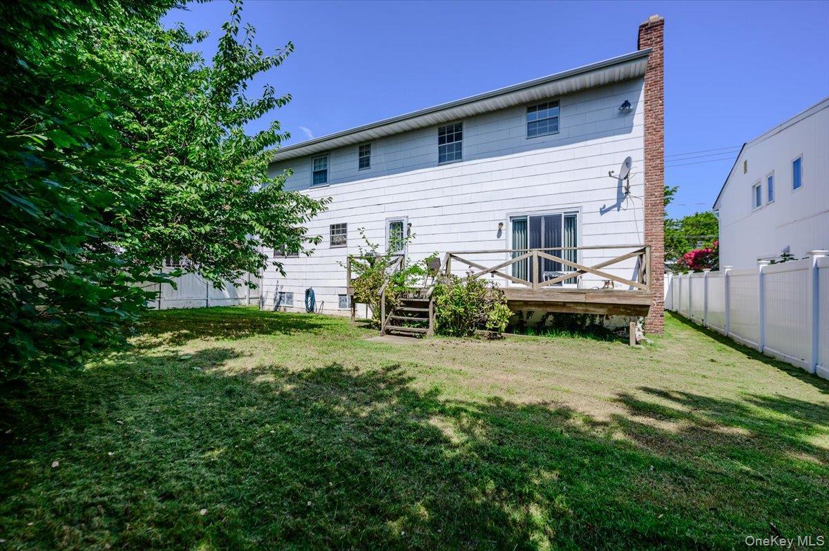 719 Hungry Harbor Road Valley Stream, NY 11581 - Photo 26 of 29