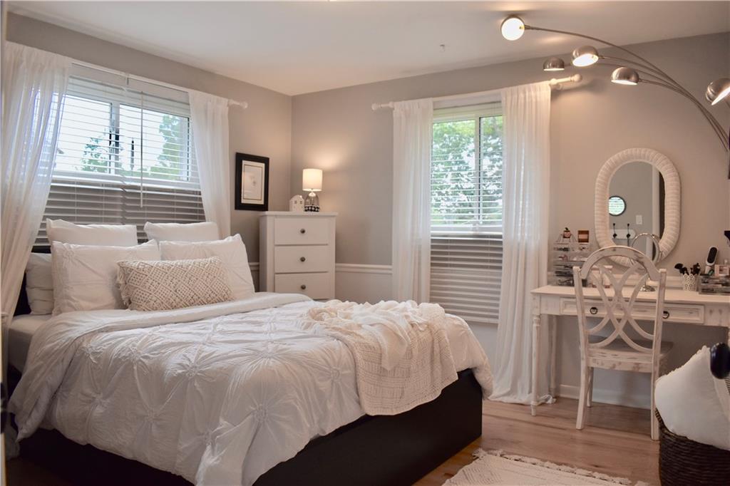 4820 Girard Road Pittsburgh, PA 15227 - Photo 15 of 25 Gallery Image 15