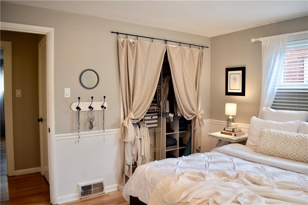 4820 Girard Road Pittsburgh, PA 15227 - Photo 16 of 25 Gallery Image 16