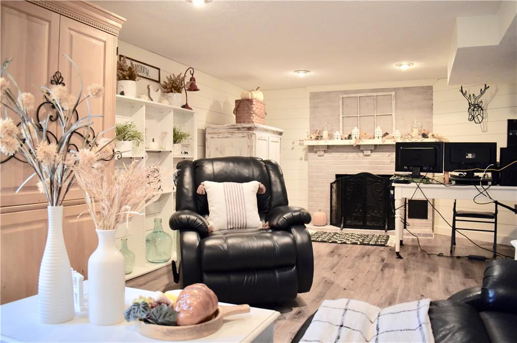 4820 Girard Road Pittsburgh, PA 15227 - Photo 20 of 25 Gallery Image 20