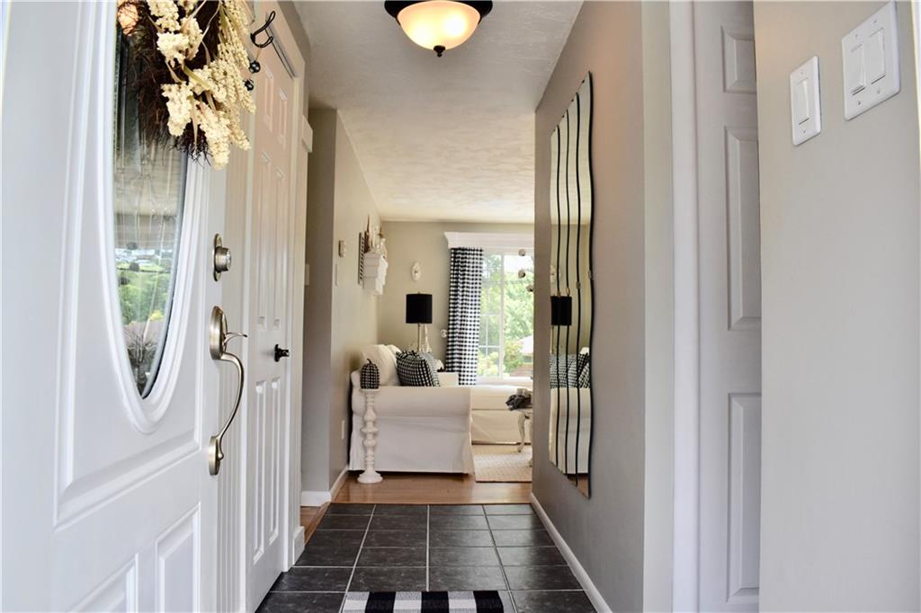 4820 Girard Road Pittsburgh, PA 15227 - Photo 3 of 25 Gallery Image 3