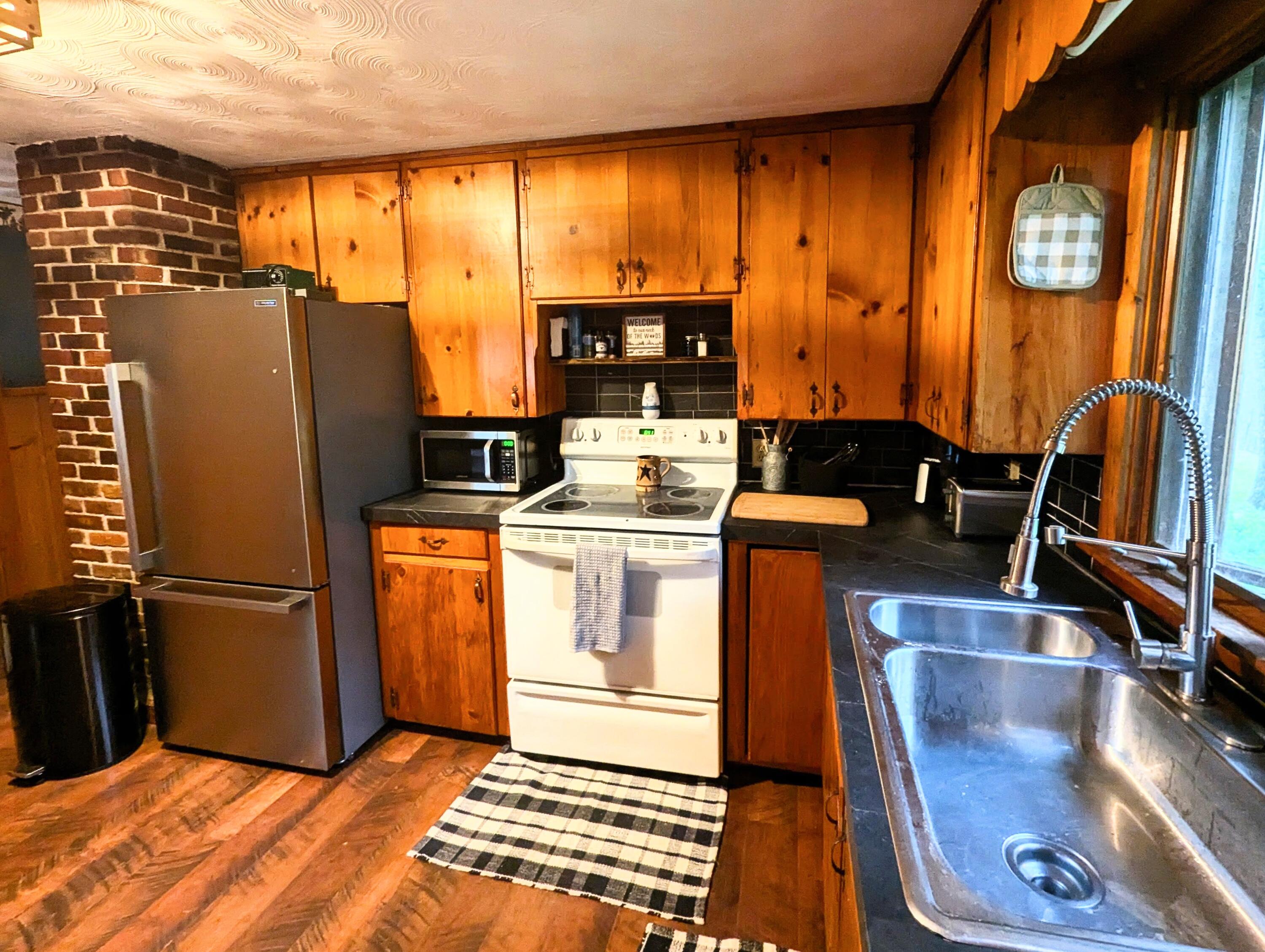 182 Valley Road Waterford, ME 04088 - Photo 16 of 32 kitchen