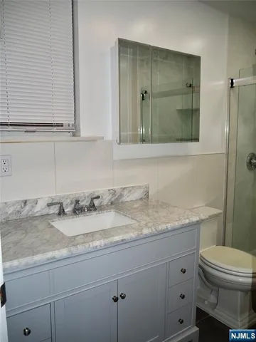 $2,300 | 410 Morningside Avenue, Unit 1, Fairview, NJ 07022